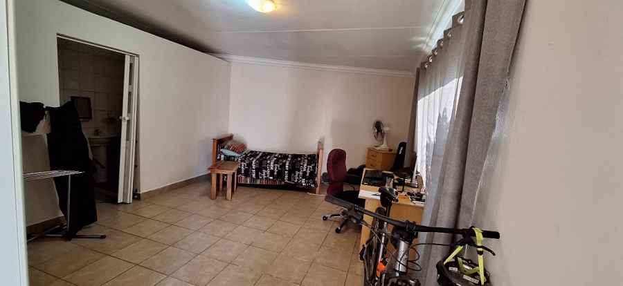 3 Bedroom Property for Sale in Ifafi North West